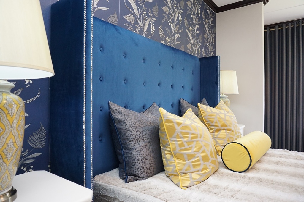 Fluxx Velvet Upholstery & Curtain Fabric in Crimson (280cm Wide) (copy)