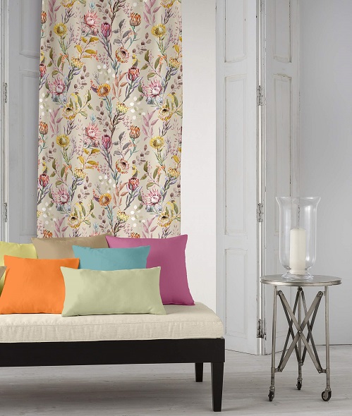 Out Of Africa Giraffe Manor Day Printed Cotton Fabric (280cm Wide)